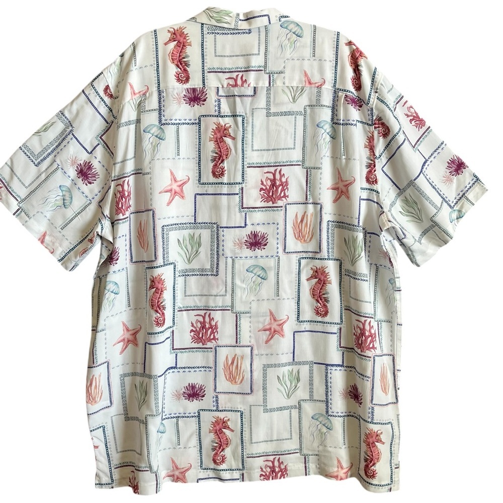 Caribbean Men's Sealife Tile Print Front Button Short Sleeve - Picture 2 of 10